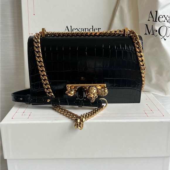 Alexander McQueen Handbags - Alexander McQueen
Jewelled Knuckle Croc
Embossed Leather
Crossbody Bag NWT